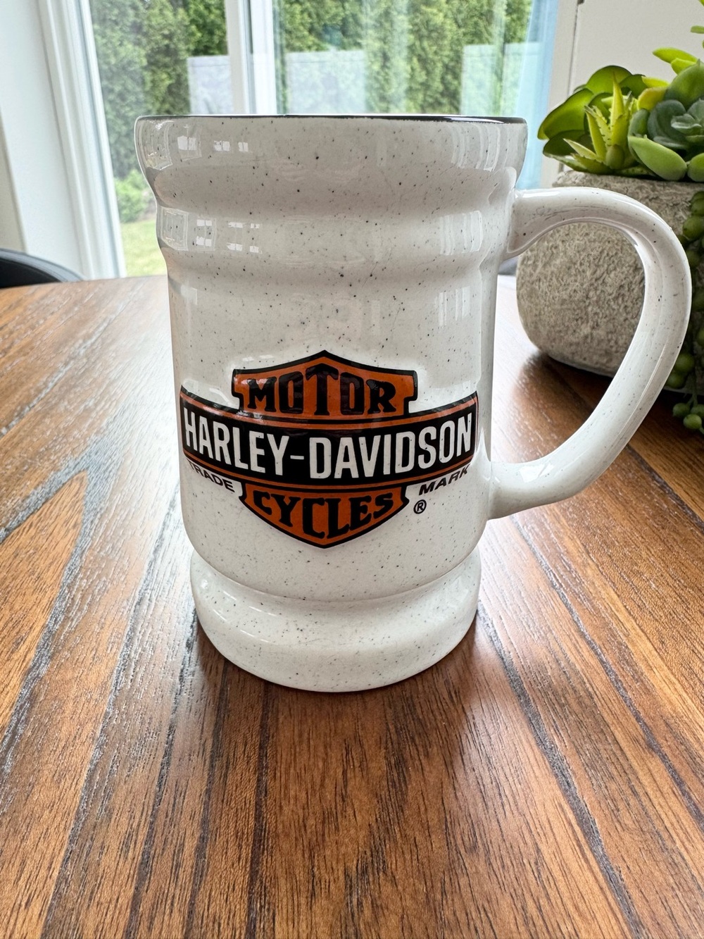Harley-Davidson White Speckled Ceramic Mug with Orange and Black Logo